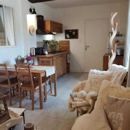 Manoir De La Guignardiere - Charme Et Douceur Chavagne Buitenkant foto
