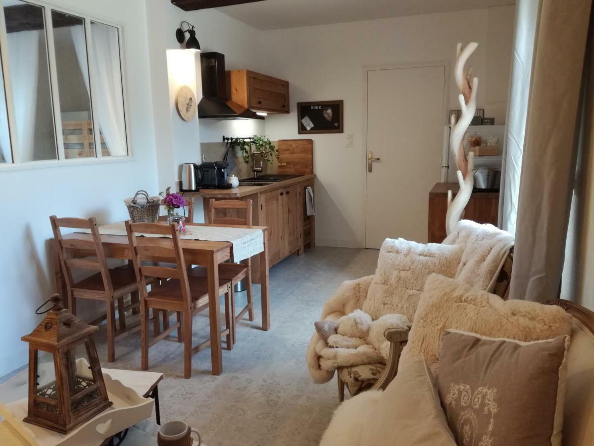 Manoir De La Guignardiere - Charme Et Douceur Chavagne Buitenkant foto